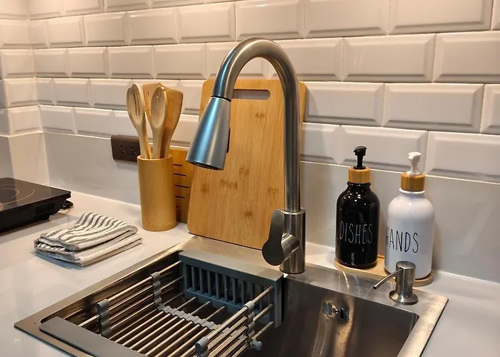 Staycation In Alabang